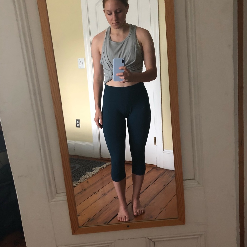 Lululemon cropped leggings